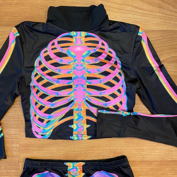 UV Reactive Rainbow Skeleton 2 Piece Shorts Set - Picture 5 of 7